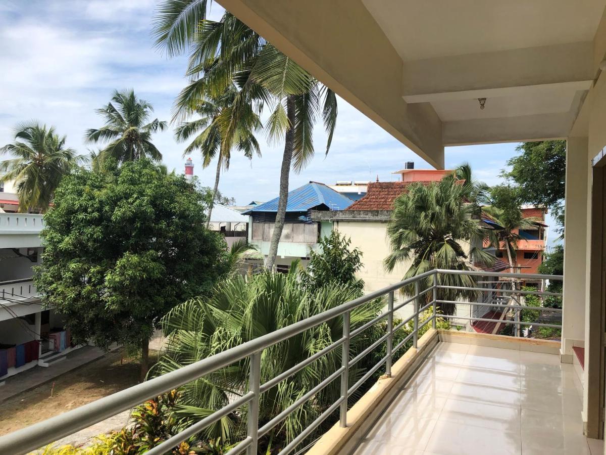 Sandy Beach Hotel Thiruvananthapuram Exterior foto
